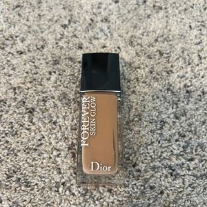 Dior Forever Skin Glow Foundation SPF 35 Color 3N NEVER USED